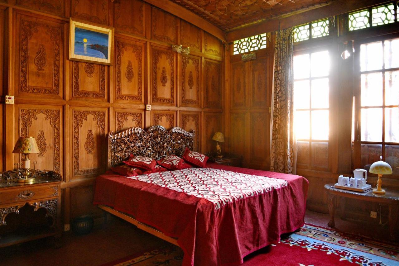De Laila House Boat By Sterling Hotel Srinagar  Ngoại thất bức ảnh
