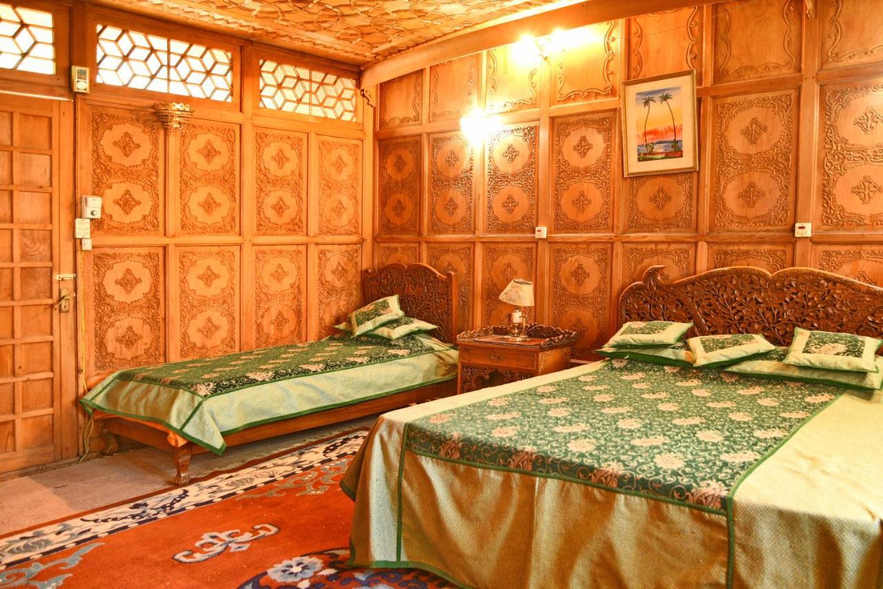 De Laila House Boat By Sterling Hotel Srinagar  Ngoại thất bức ảnh