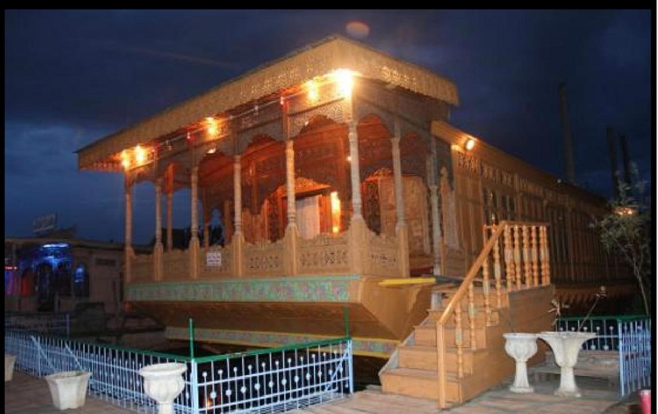De Laila House Boat By Sterling Hotel Srinagar  Ngoại thất bức ảnh